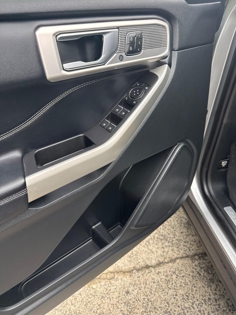 2021 Ford Explorer Limited - Photo 8