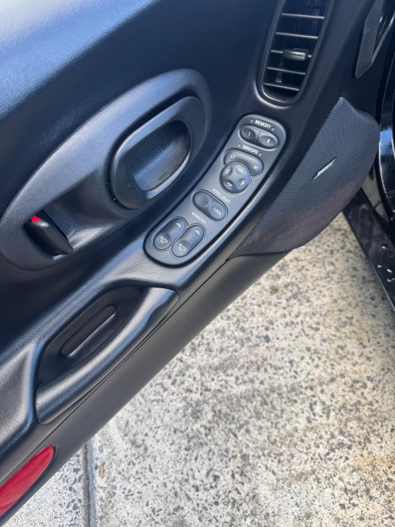1998 Chevrolet Corvette Base - Photo 9